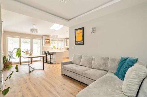 27 Avon Road, Shirley_10.jpg