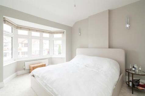 27 Avon Road, Shirley_2.jpg