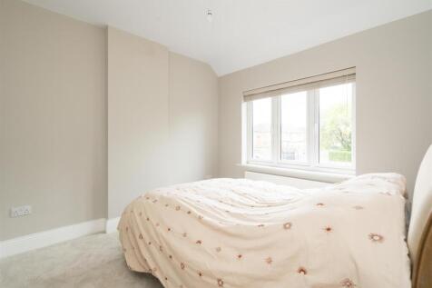 27 Avon Road, Shirley_4.jpg