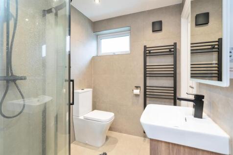 27 Avon Road, Shirley_16.jpg