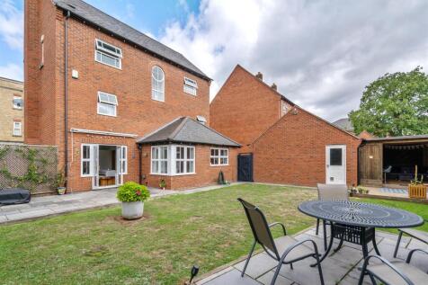 122 Rumbush Lane_23.jpg