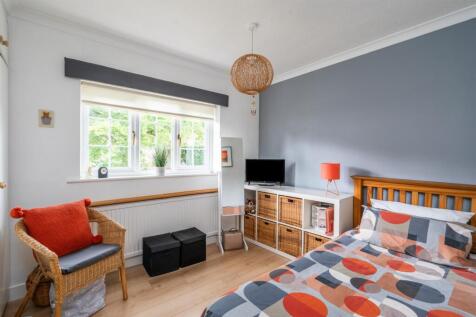 7 Beconsfield Close_13.jpg