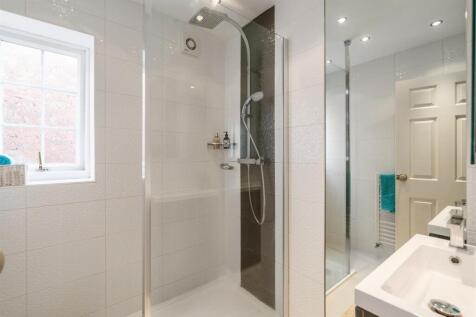 7 Beconsfield Close_18.jpg