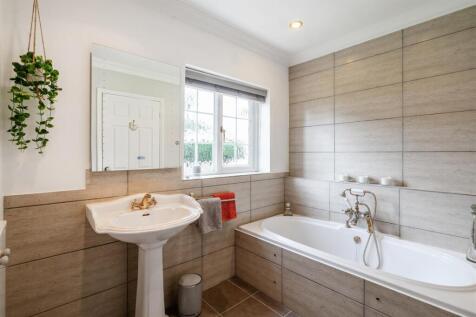 7 Beconsfield Close_19.jpg