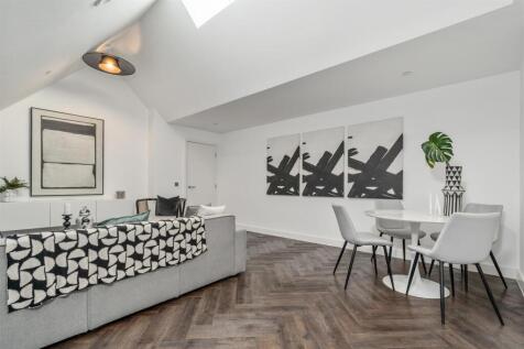 Apartment 25_3.jpg