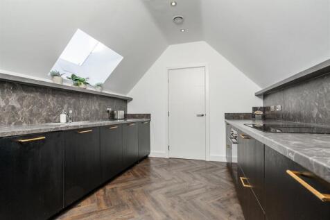 Apartment 25_2.jpg