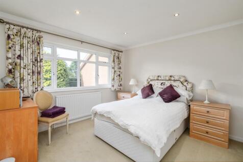 2 Oaken Drive_14.jpg