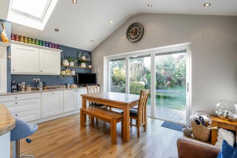 38 Buryfield Road_7.jpg