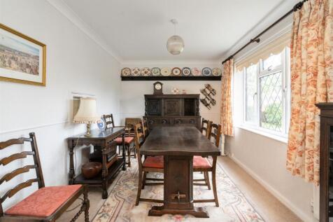 16 Frankholmes Drive_10.jpg