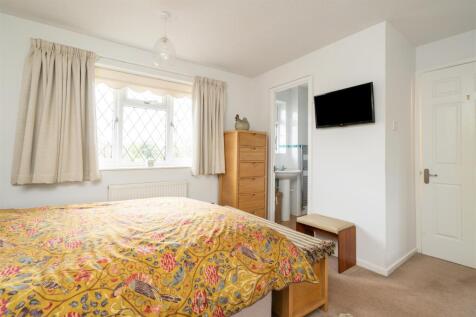 16 Frankholmes Drive_3.jpg