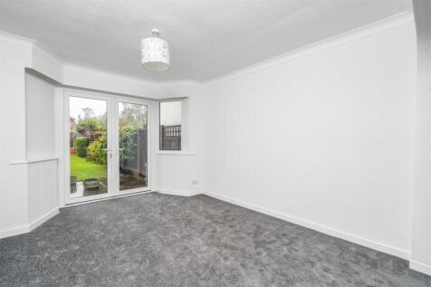 6 Hatchford Avenue-1_lo.jpg