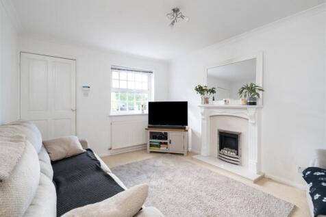 20 Crimscote Close_5.jpg
