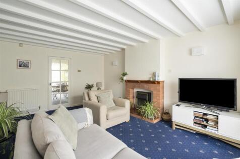 20 Farnborough Drive_16.jpg