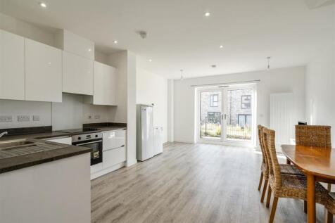24 Lanchester Close_8.jpg