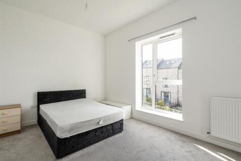 24 Lanchester Close_7.jpg