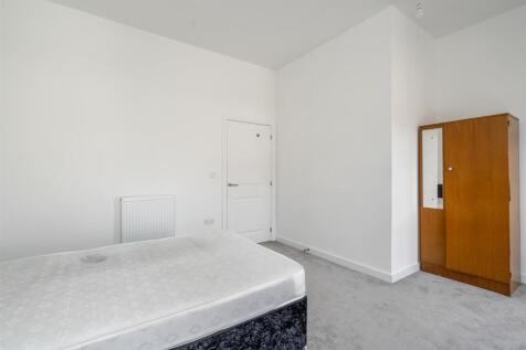 24 Lanchester Close_3.jpg
