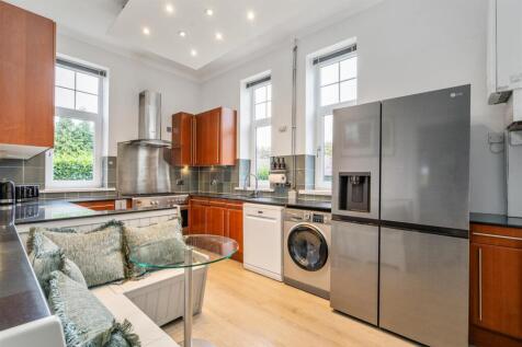 19 Catherines Close_1.jpg