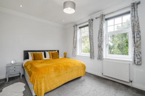 19 Catherines Close_13.jpg