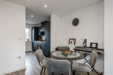 26 Rosewood Drive_5.jpg