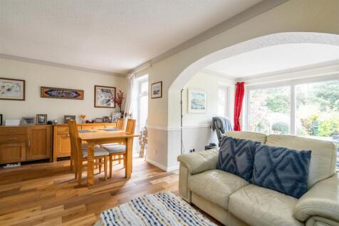 18 Milholme Green_10.jpg