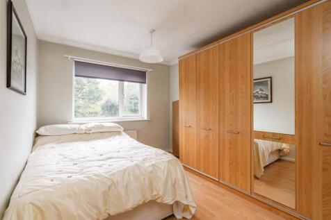 18 Milholme Green_1.jpg