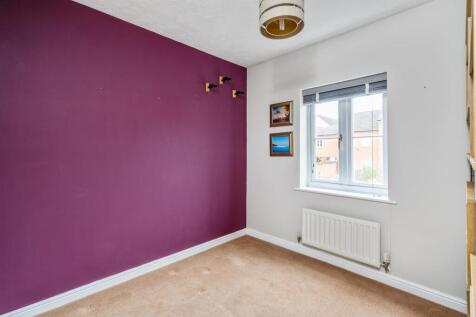 14 Middlewood Close_8.jpg