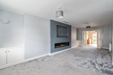 6 Regan Avenue_14.jpg