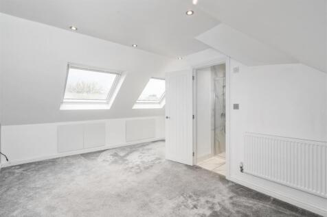 6 Regan Avenue_1.jpg