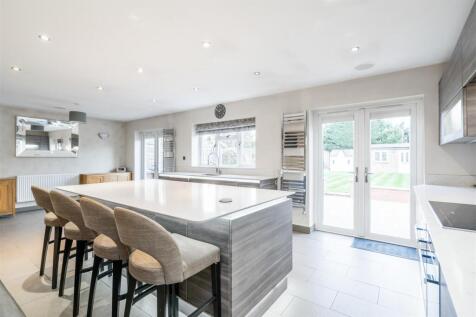 6 Regan Avenue_18.jpg