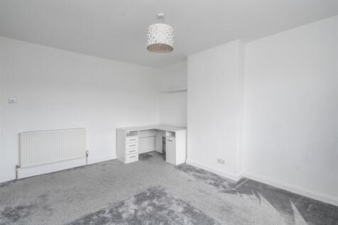 6 Regan Avenue_9.jpg