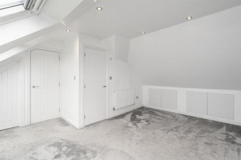 6 Regan Avenue_2.jpg