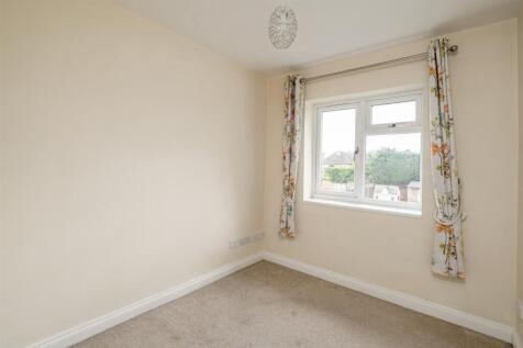 6 Regan Avenue_12.jpg