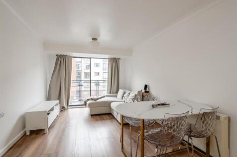 Apartment 9, 8 Rea Place_2.jpg