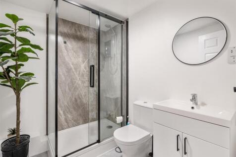 Apartment 9, 8 Rea Place_8.jpg