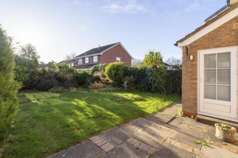 20 Farnborough Drive_5.jpg