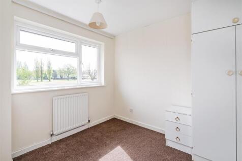 28 Blaythorn Avenue-1_lo.jpg