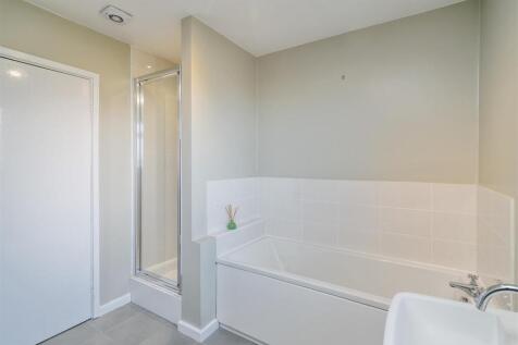 24 Broomfields Farm Road_9.jpg