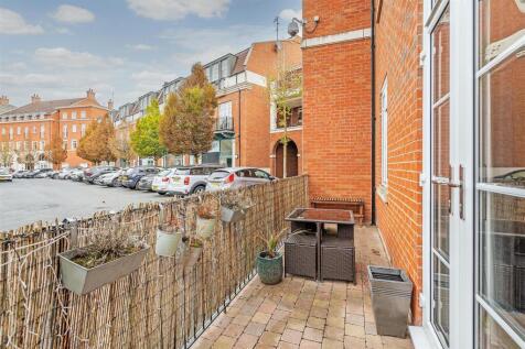 2 Market Gate-9_lo.jpg