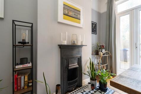 174 The Avenue_9.jpg