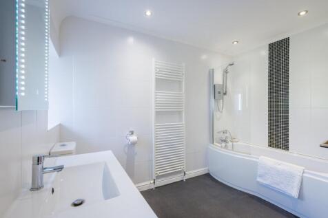 Master EnSuite