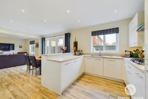 Open Plan Living Dining Kitchen