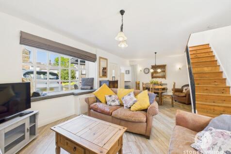 Open Plan Lounge &amp; Dining Room