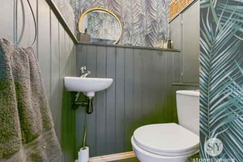 En-suite Cloakroom &amp; Utility