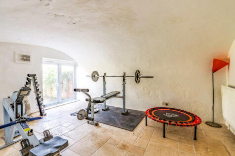 Property Image 37