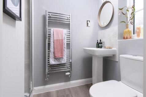 En suite bathroom in the Maidstone housetype