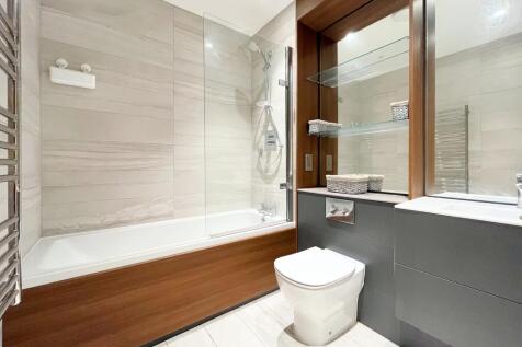 FCAC046C-F2D0-4ED0-8