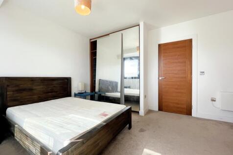 7178D994-EF74-4E15-A