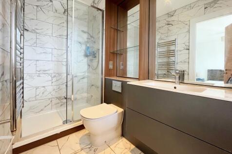 B838BCC2-30F4-4E06-A