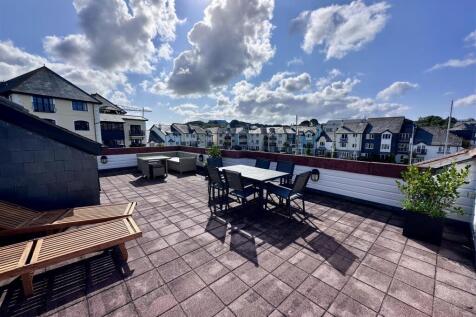 ROOF TERRACE