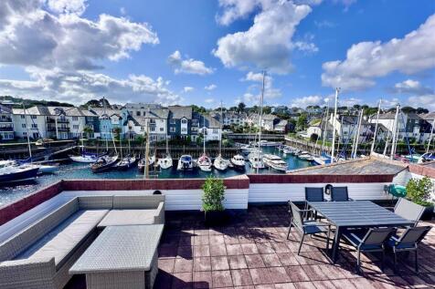 ROOF TERRACE